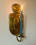 Load image into Gallery viewer, KEPT London Stock A pair of brass wall sconces with embossed hearts
