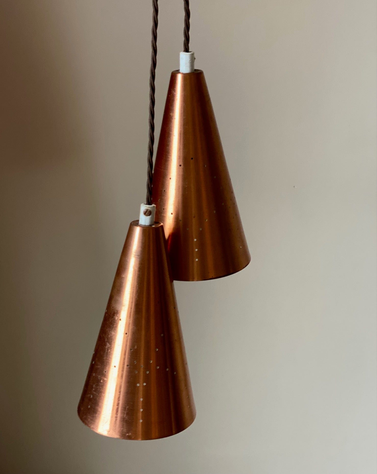 KEPT London Stock A pair of copper pendant lights
