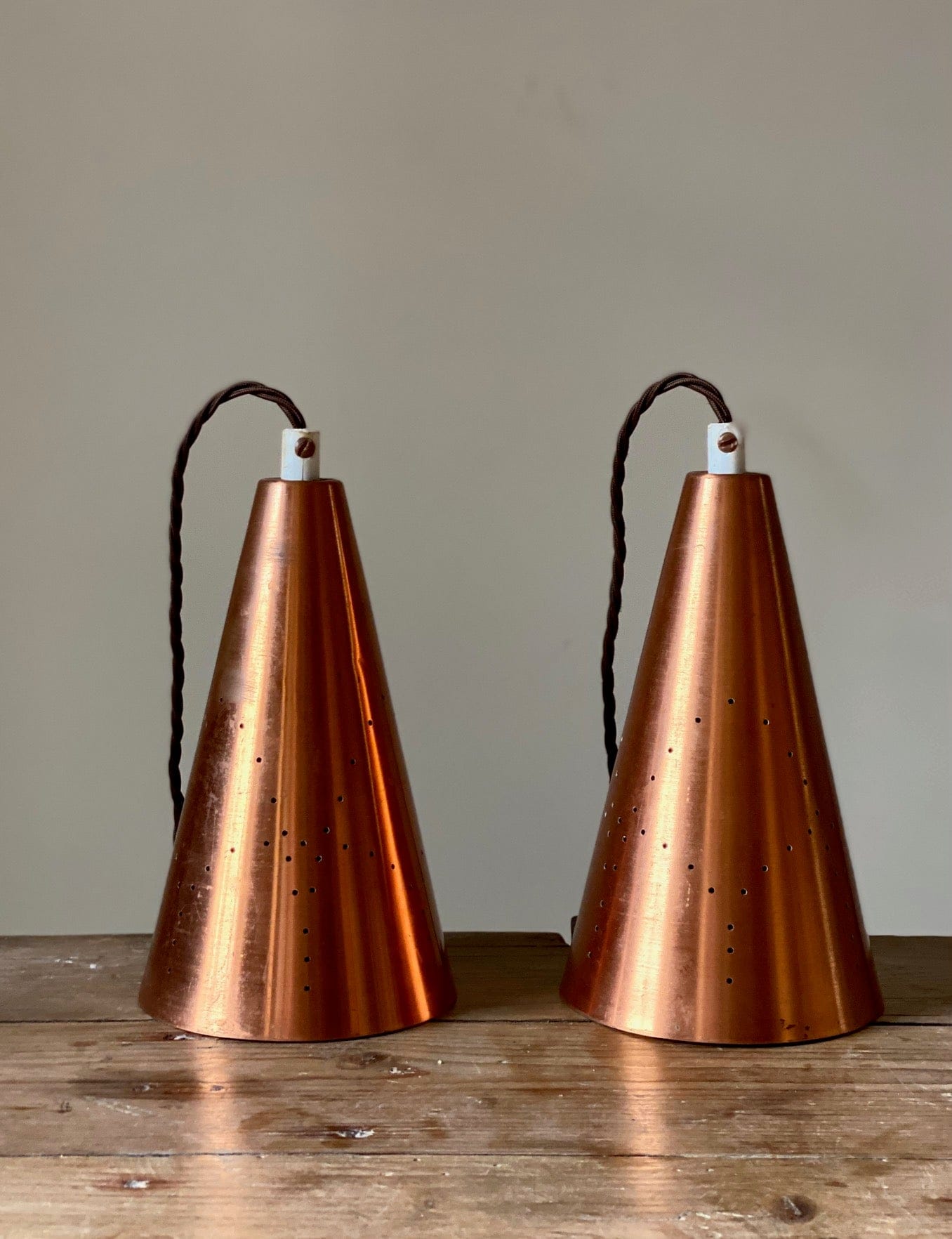 KEPT London Stock A pair of copper pendant lights