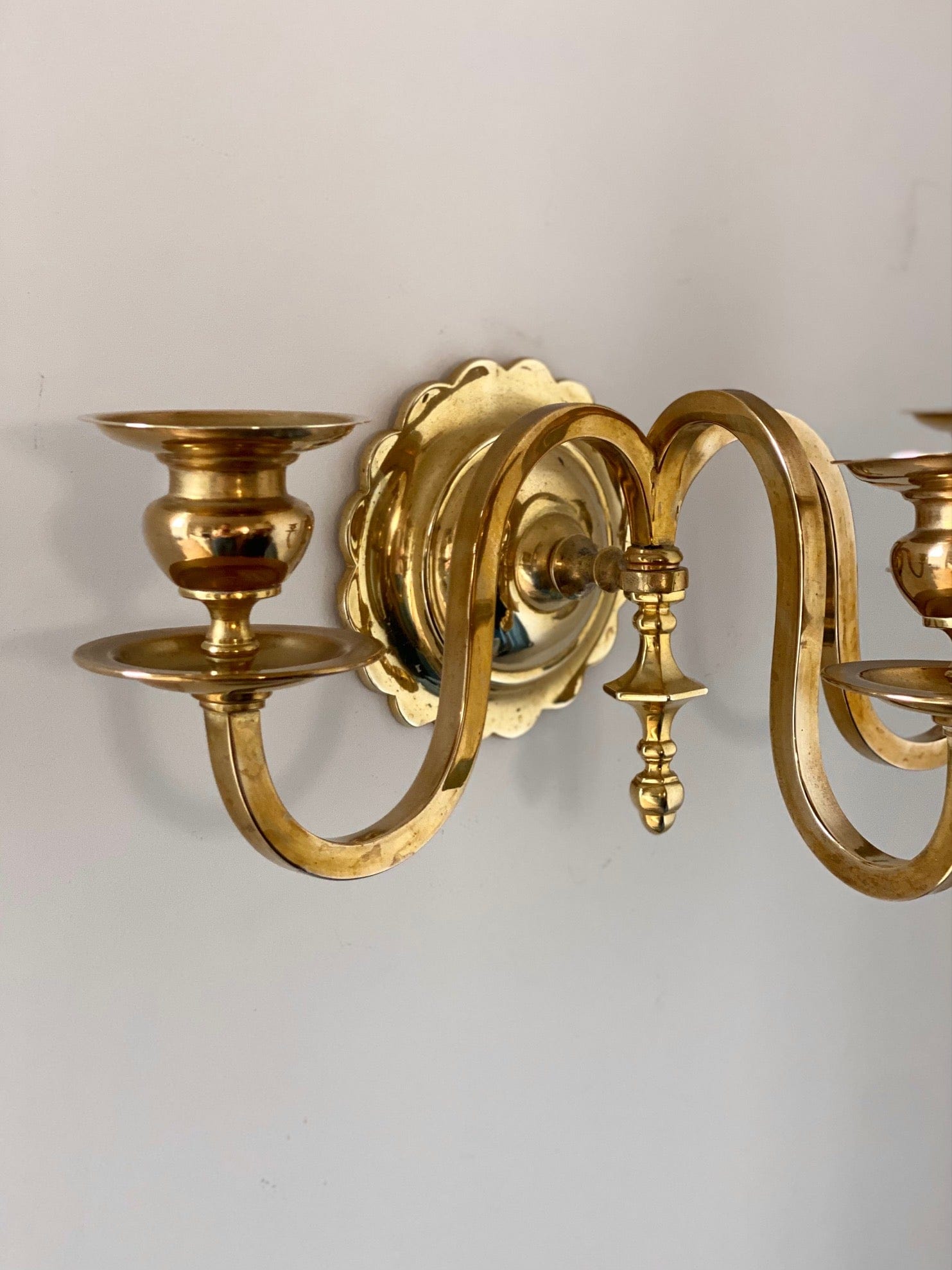 KEPT London Stock A pair of scalloped brass wall sconces