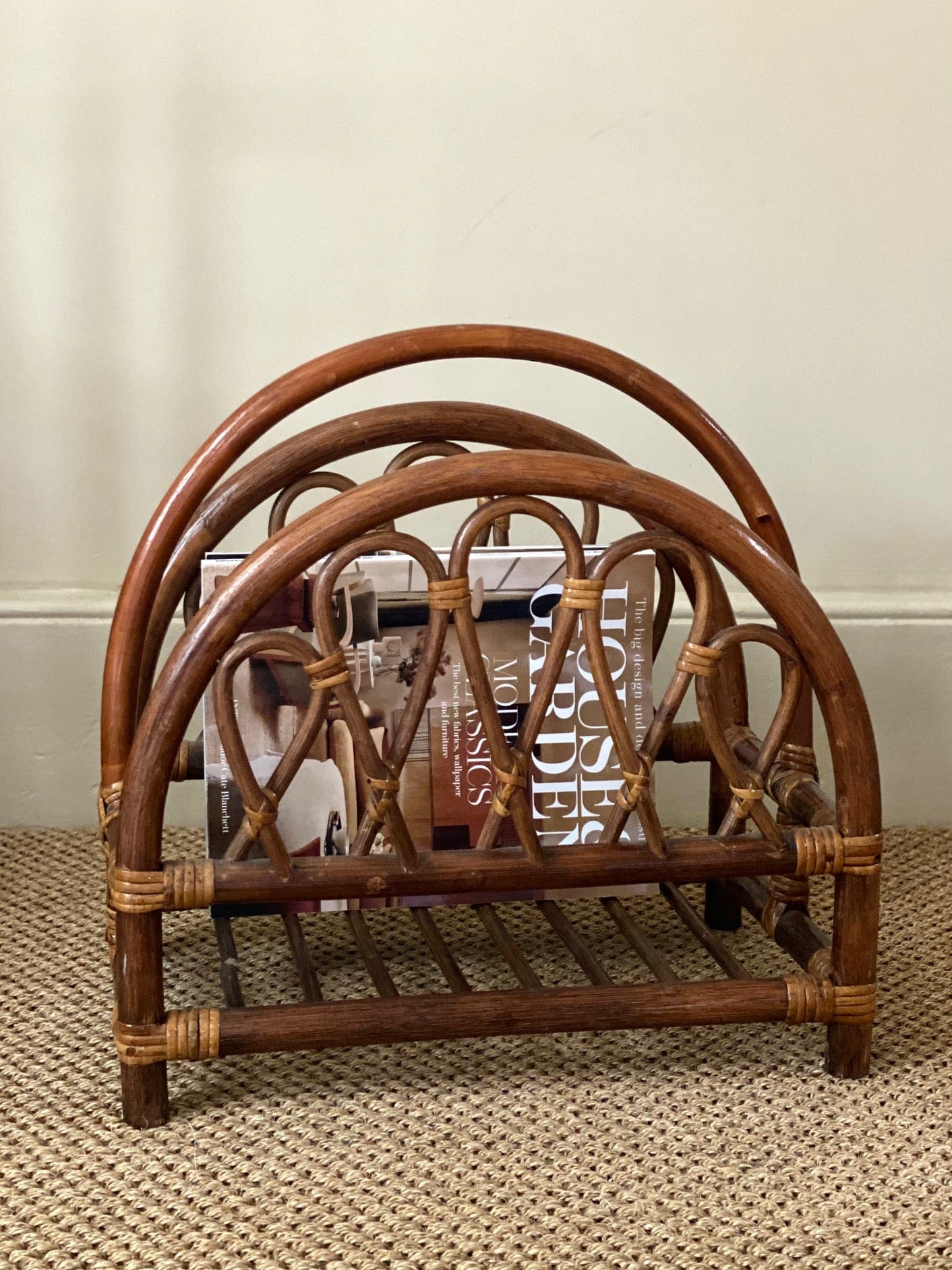 KEPT London Bamboo arched magazine rack