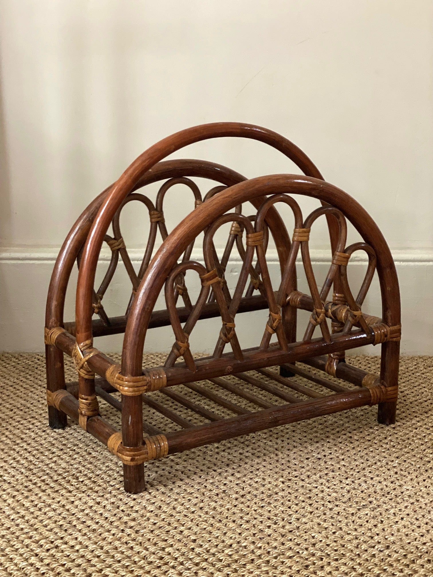 KEPT London Bamboo arched magazine rack