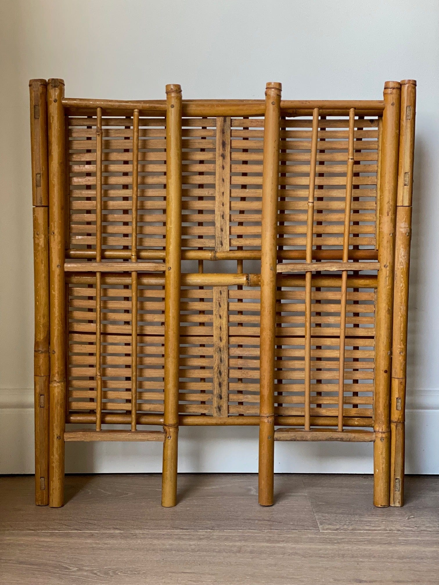 KEPT London Bamboo folding shelves