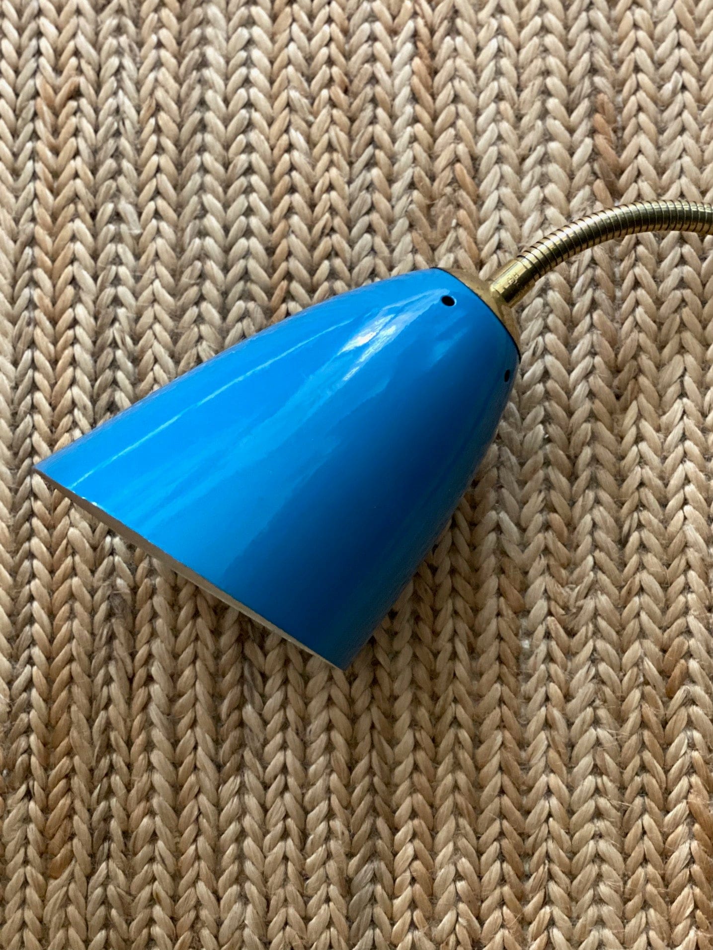 KEPT London Blue metal clamp lamp