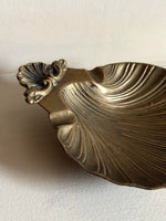 Load image into Gallery viewer, KEPT London Stock Brass dish scallop shell
