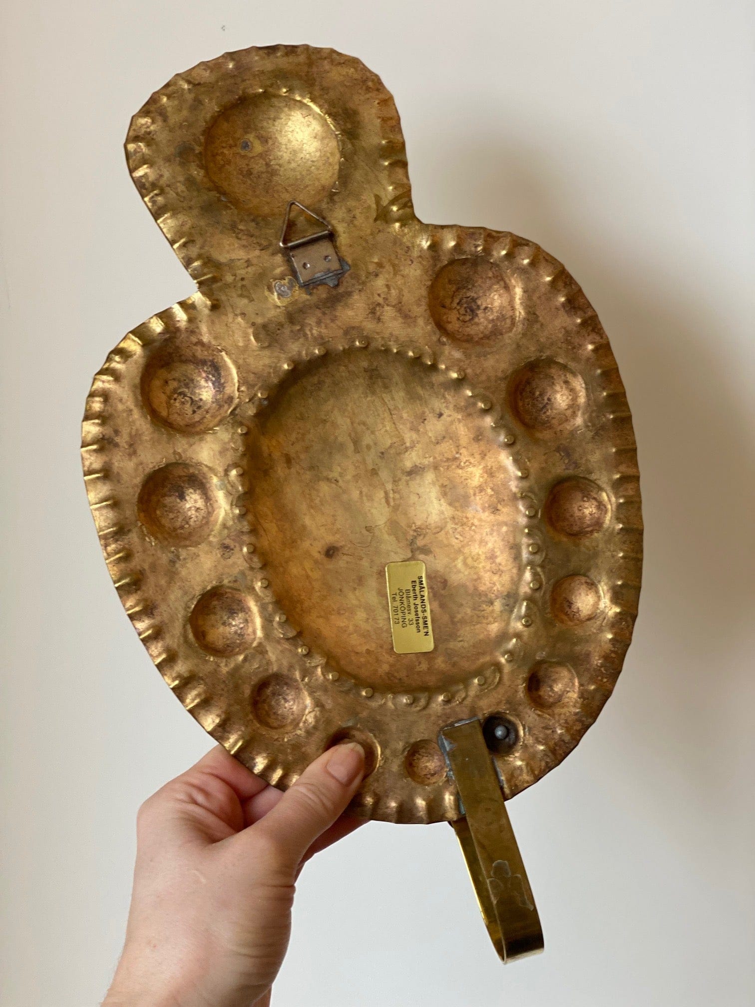 KEPT London Stock Brass embossed wall sconce