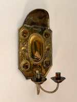 Load image into Gallery viewer, KEPT London Stock Brass floral embossed wall sconce

