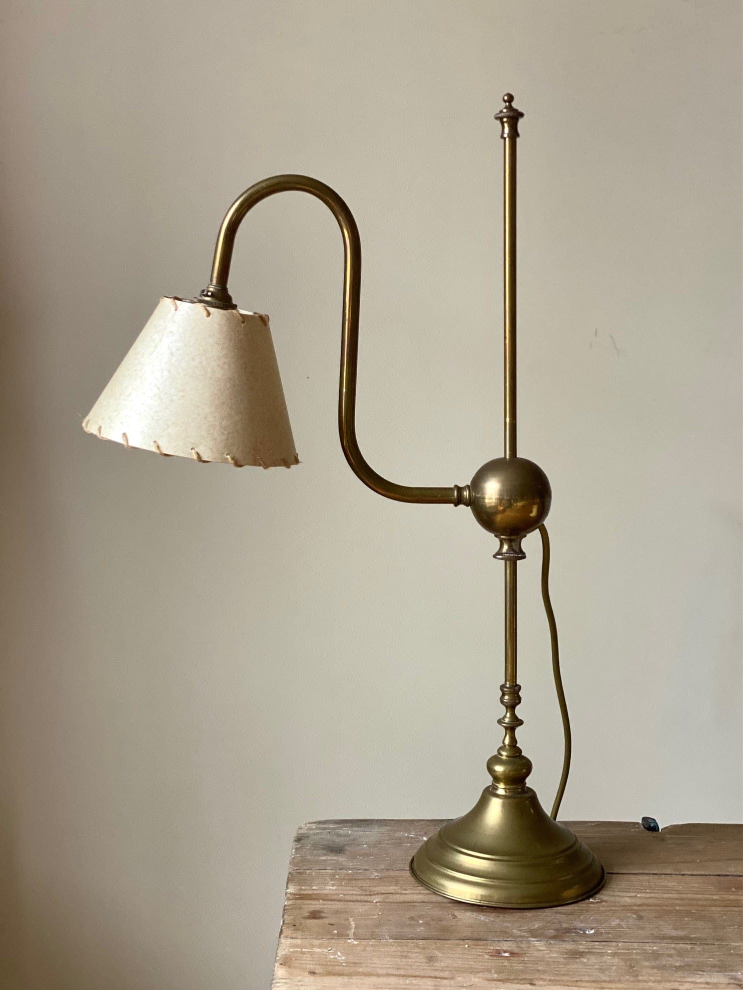 KEPT London Stock Brass height adjustable light