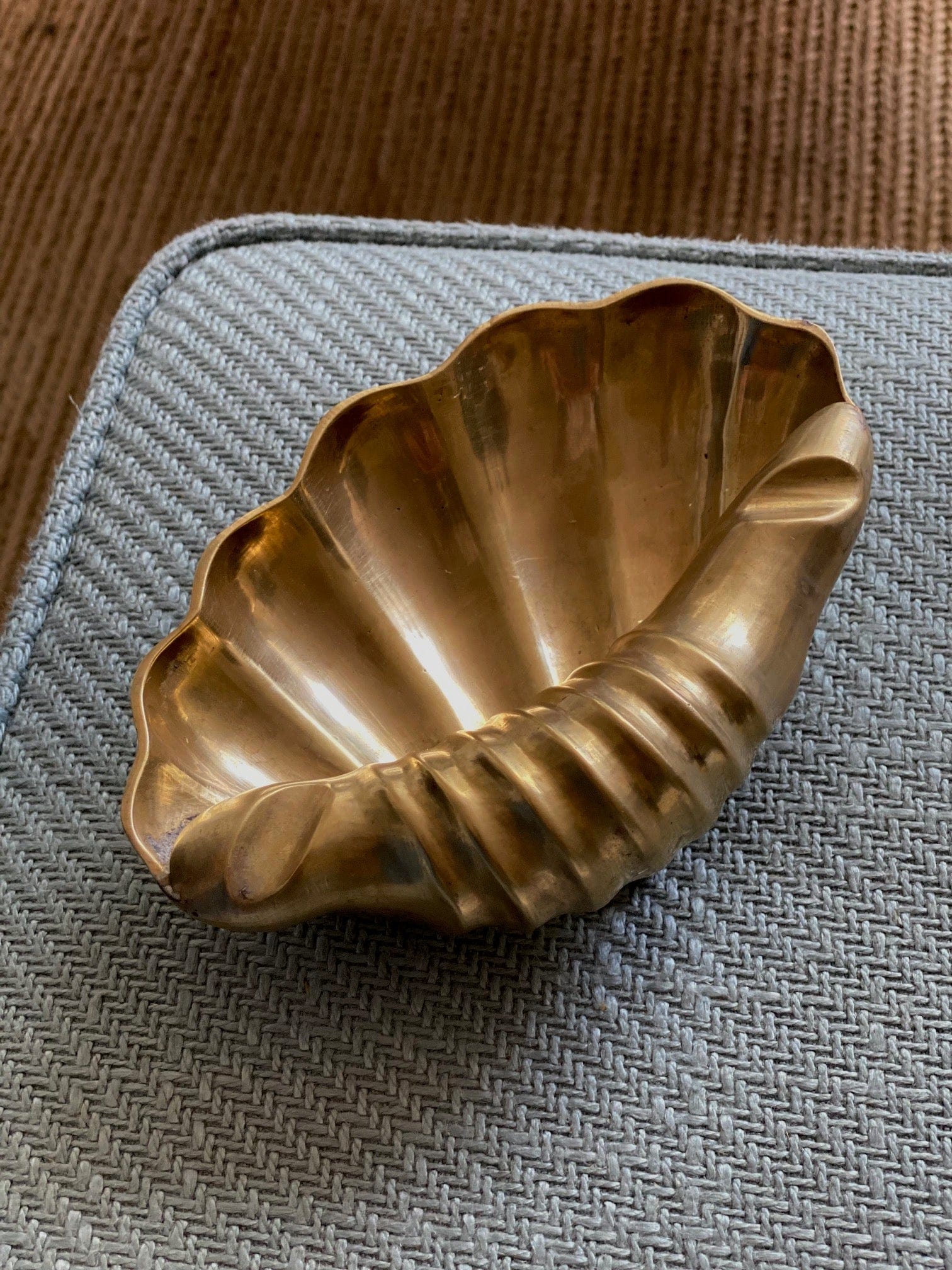 KEPT London Stock Brass shell shape dish