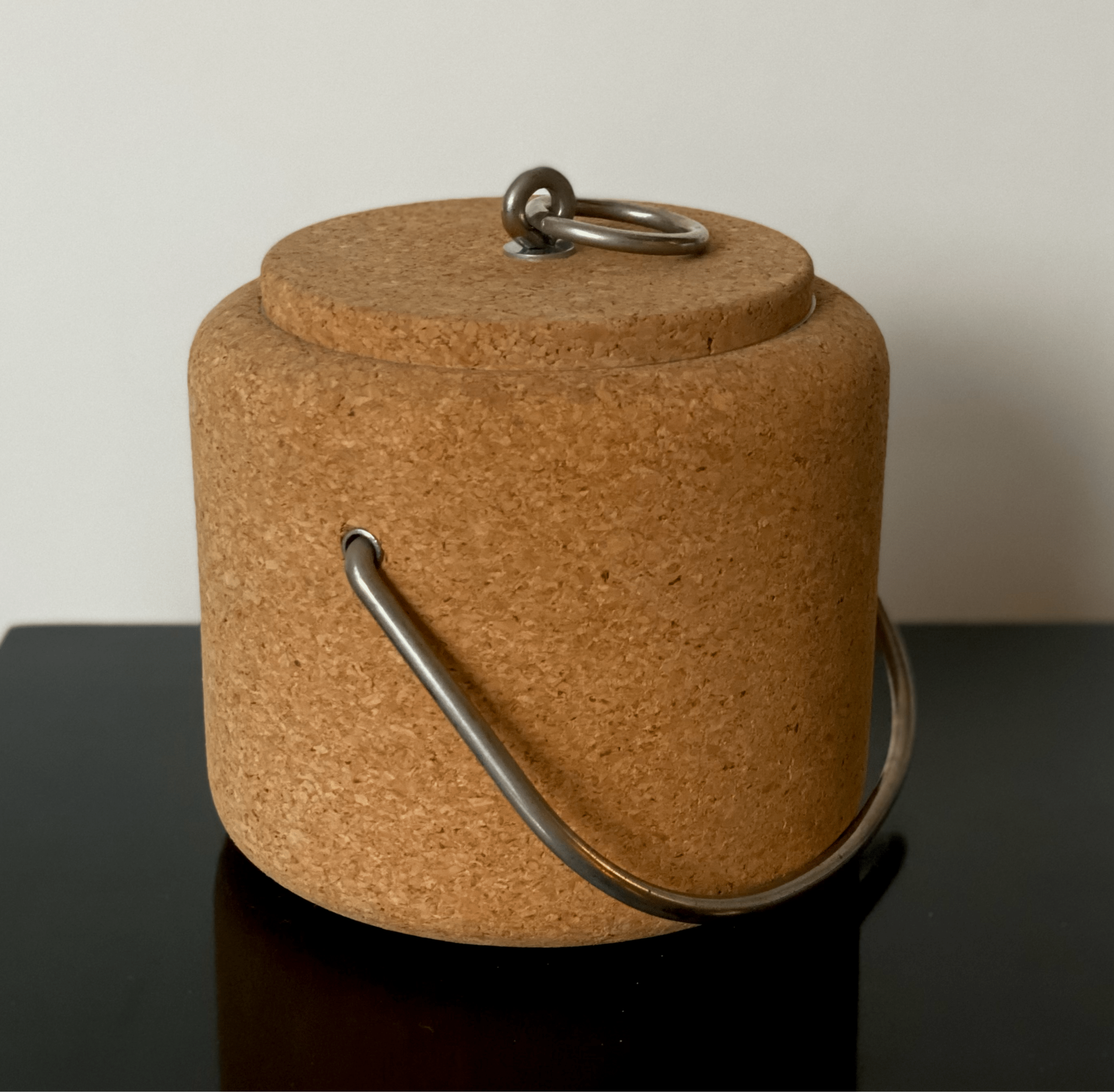 KEPT London Cork ice bucket with metal handle