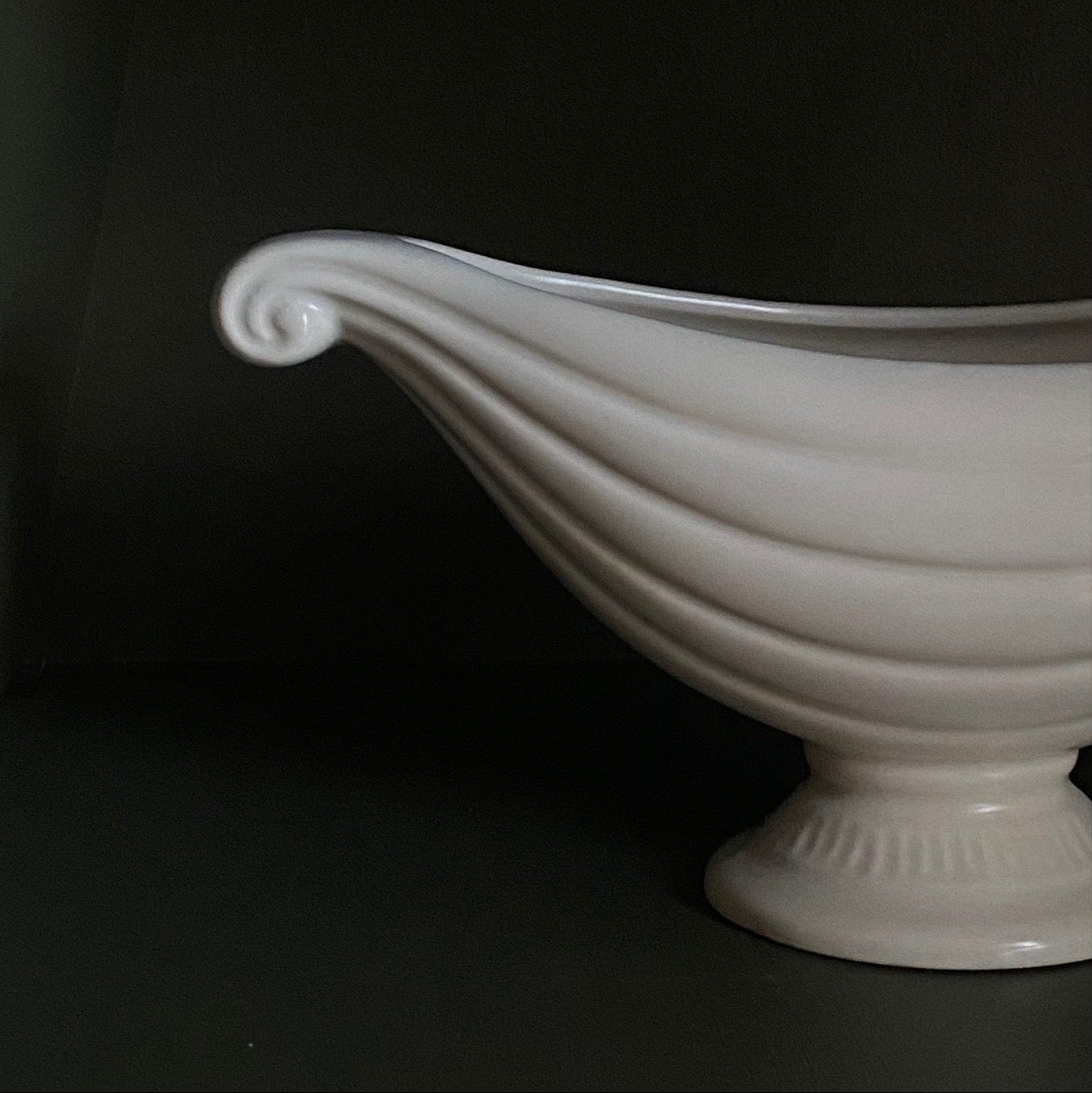 KEPT London Stock Dartmouth ribbed mantle vase