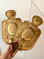 Load image into Gallery viewer, KEPT London Embossed brass heart wall sconces
