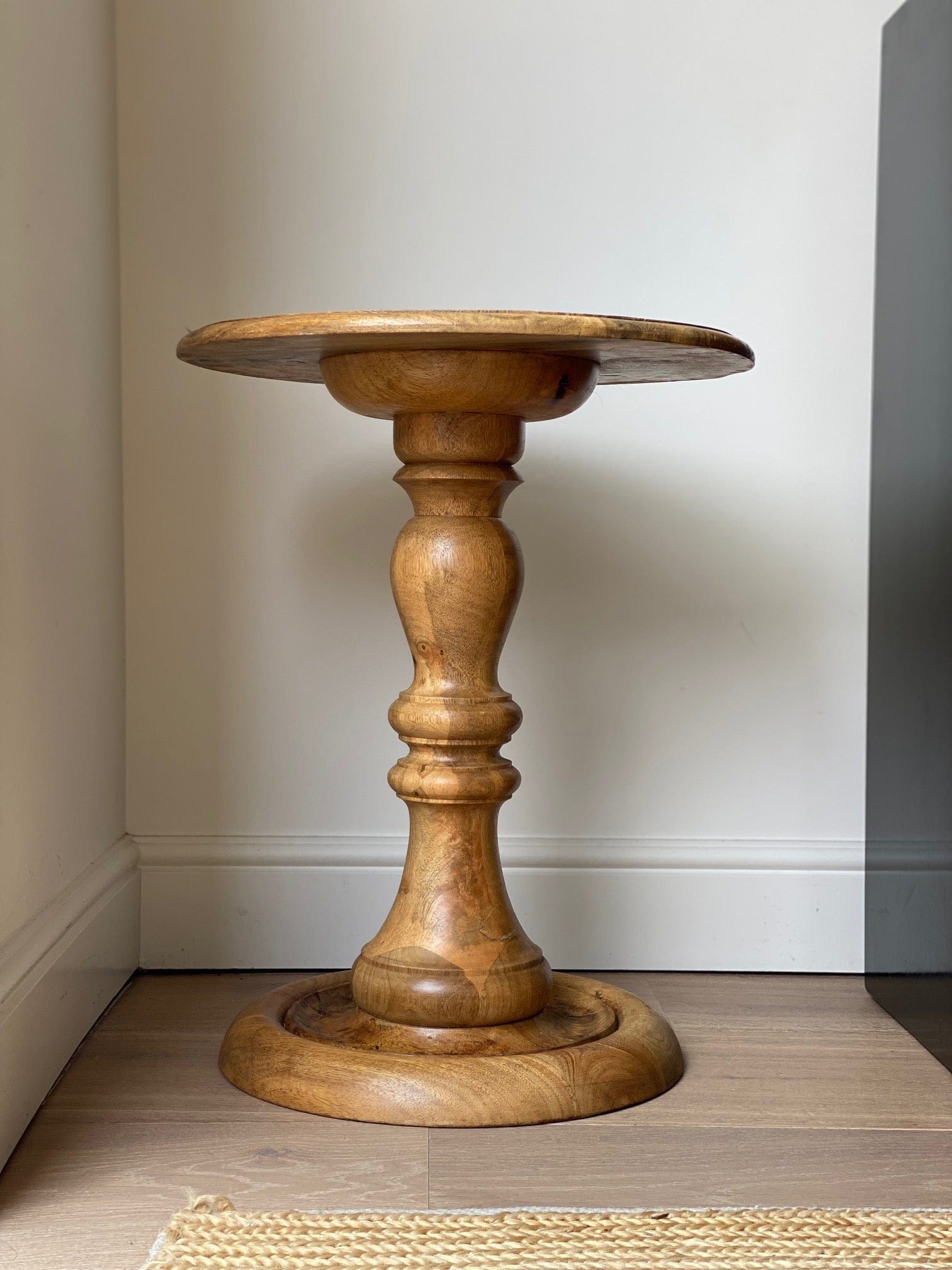 KEPT London Stock Heavy round oak table