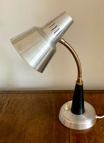 Load image into Gallery viewer, KEPT London Metal desk lamp
