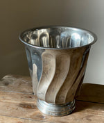 Load image into Gallery viewer, KEPT London Stock Metal planter with wave design

