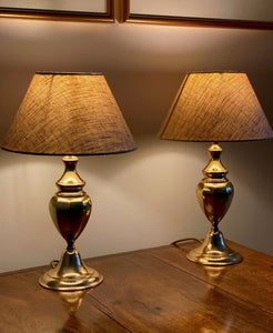 KEPT London Pair of brass curved table lamps