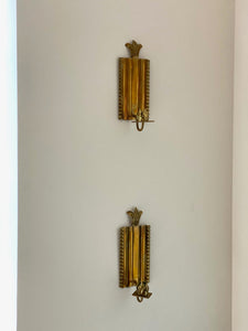 KEPT London Pair of brass wall sconces with leaf detail