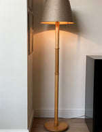Load image into Gallery viewer, KEPT London Pine floor lamp with ribbing detail
