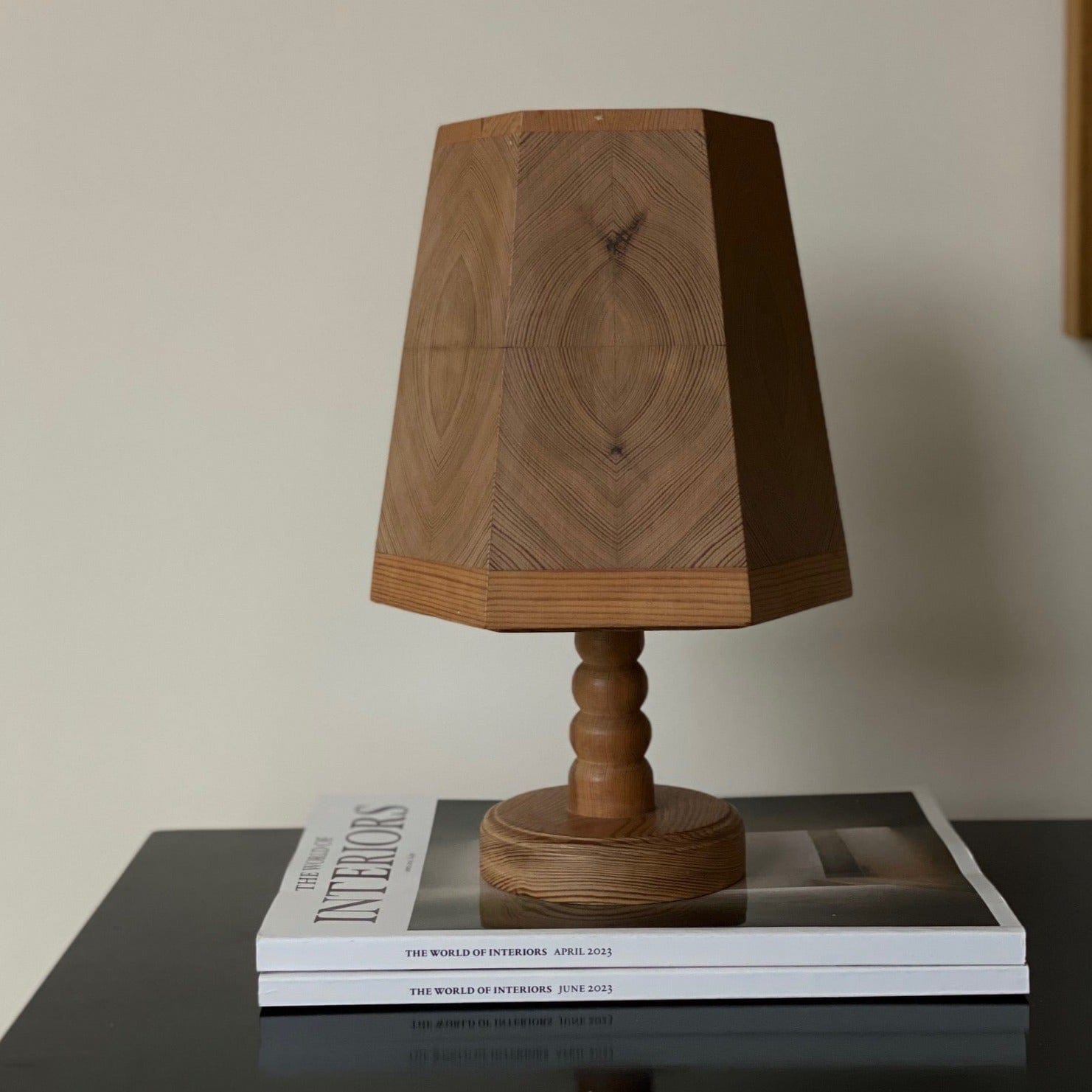 KEPT London Pine table lamp