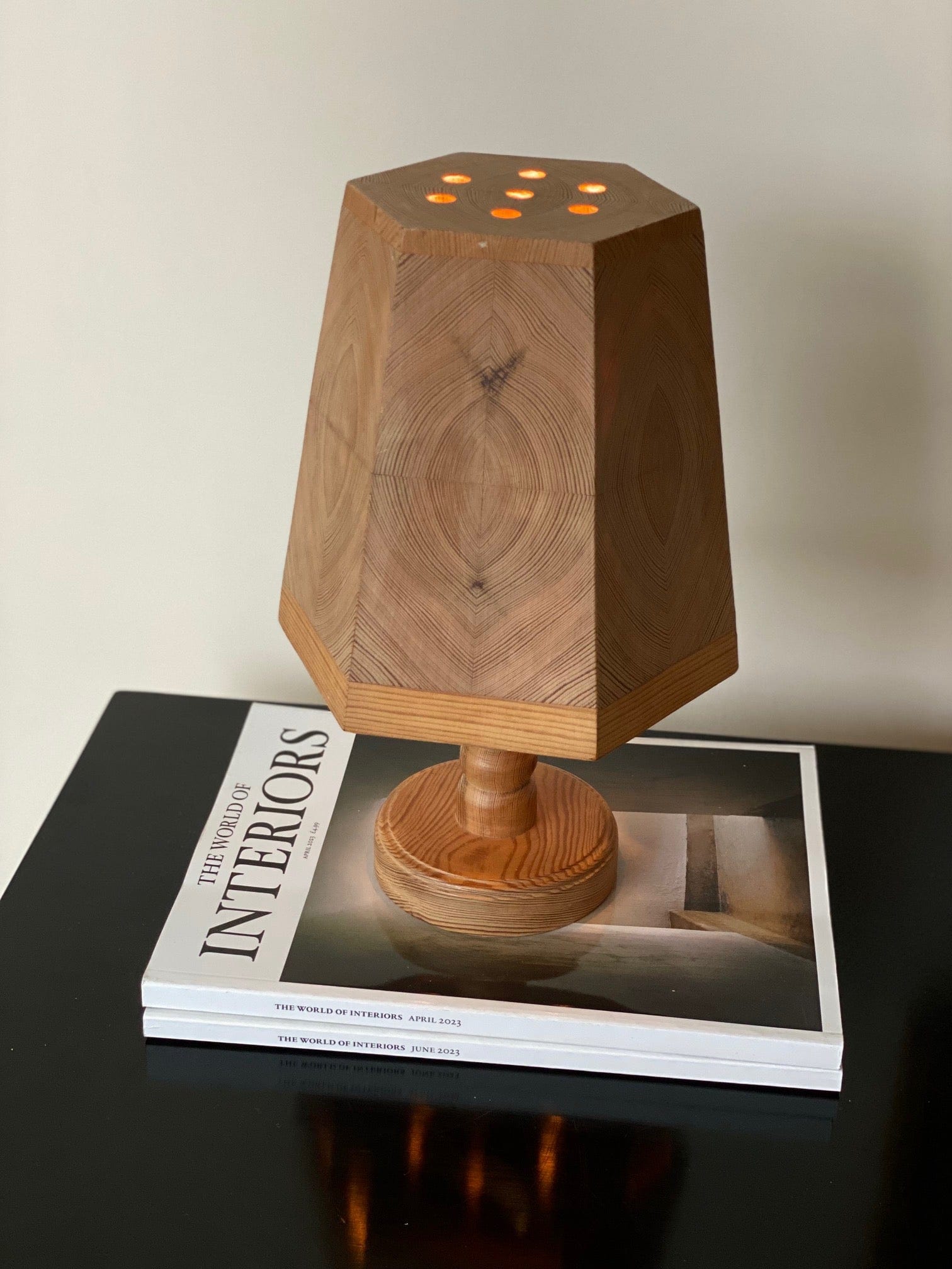 KEPT London Pine table lamp