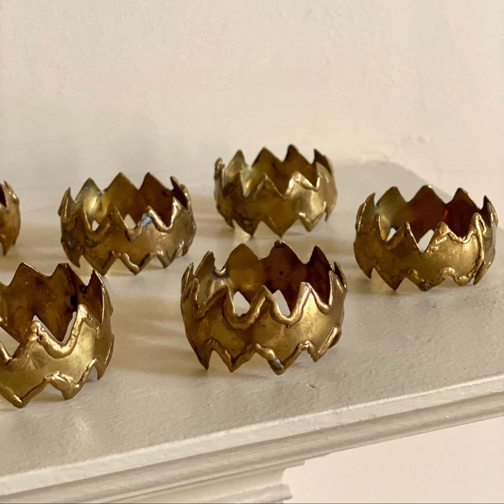KEPT London Stock Set of eight zig zag napkin rings