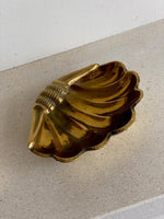 Load image into Gallery viewer, KEPT London Small brass shell dish
