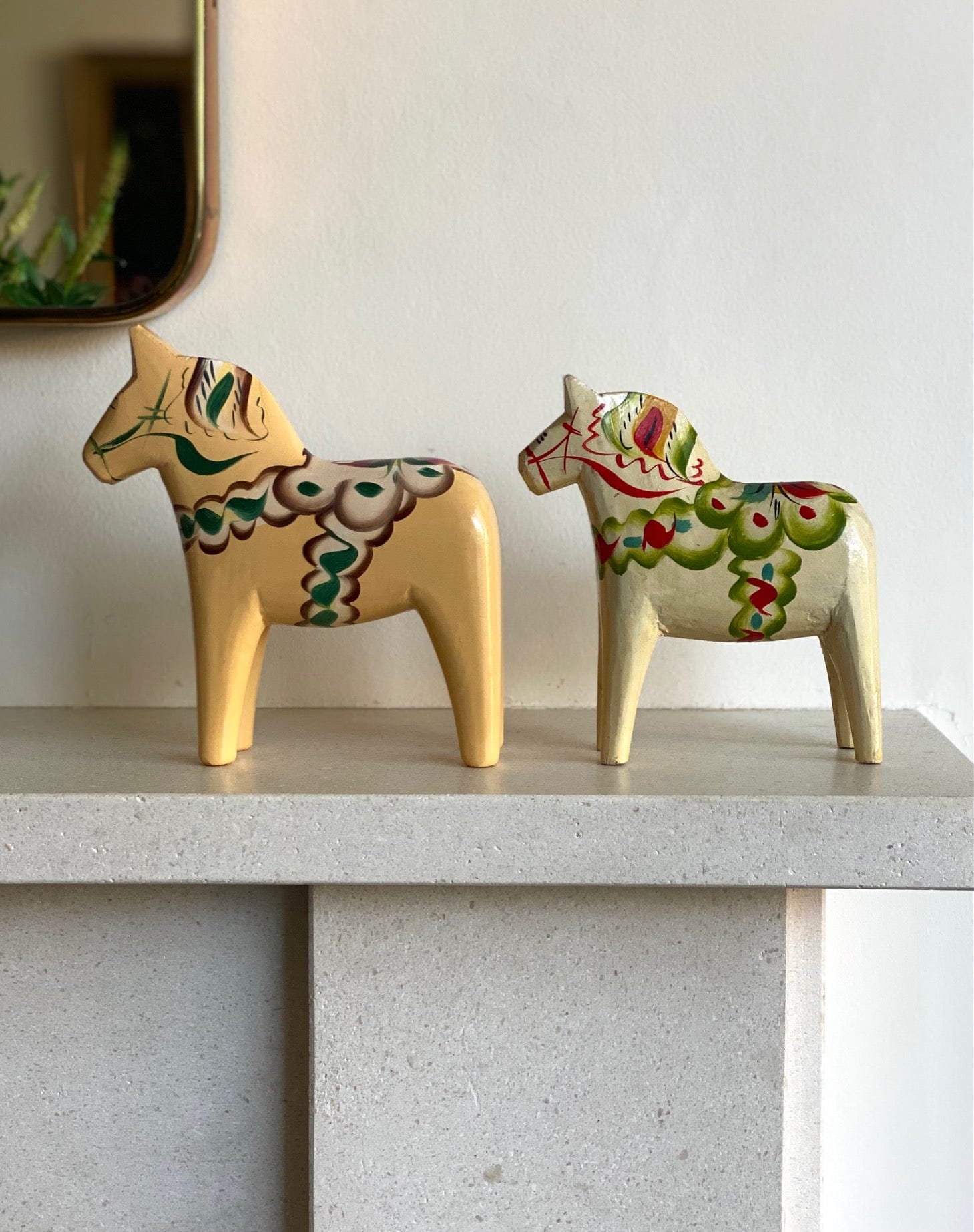 KEPT London Stock Two Dala horses