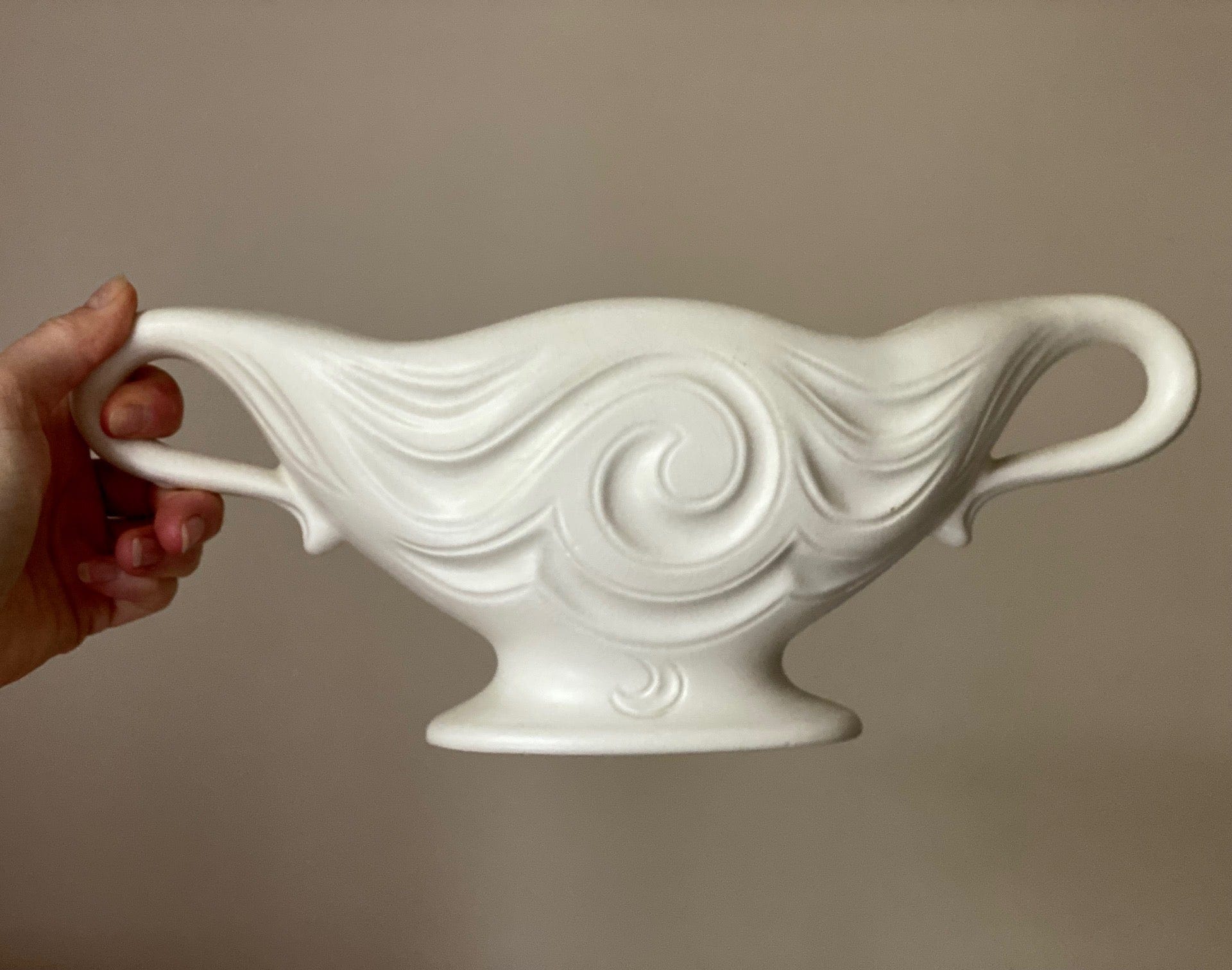 KEPT London Stock Wave mantle vase