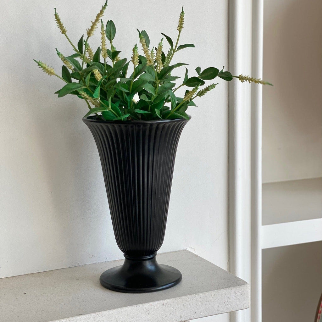 KEPT London Stock Wedgwood black vase