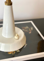 Load image into Gallery viewer, KEPT London Stock White table lamp
