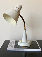 Load image into Gallery viewer, KEPT London Stock White table lamp
