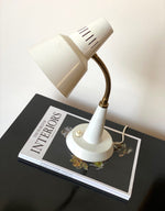 Load image into Gallery viewer, KEPT London Stock White table lamp
